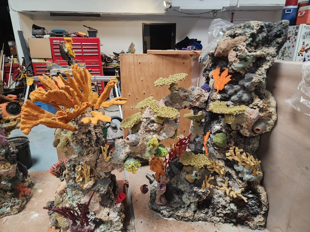 Aquarium coral &amp; rockwork repair and refurbishment
